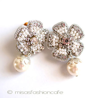 （画像用） ＳＰＡＲＫＬ　パールのお花 ピアス　再販！