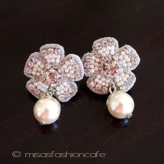 （画像用） ＳＰＡＲＫＬ　パールのお花 ピアス　再販！