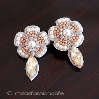 （画像用） ＳＰＡＲＫＬ　ベージュパール花