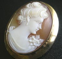 （画像用） アンティーク 本格カメオ　 ブローチ兼ペンダント。
