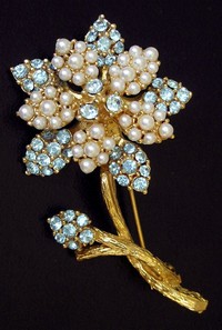 （画像用） B.S.K　ブローチ