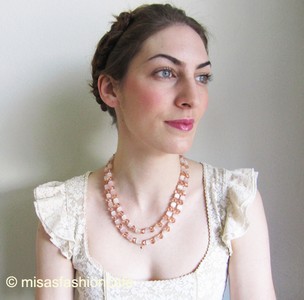 （画像用） Trifari　 サテンガラス クラウントリファリ