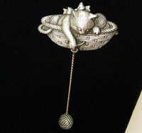 （画像用） JJ　猫ねこ　ブローチ