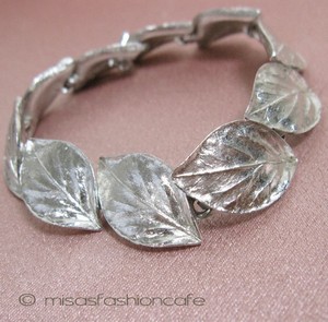 （画像用） クラウントリファリ Trifari 銀の葉