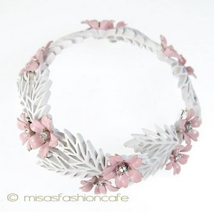 （画像用） クラウントリファリ Trifari ピンクのお花