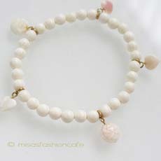 （画像用） 本象牙と天然珊瑚・天然石　 ハート＆お花のブレスレット