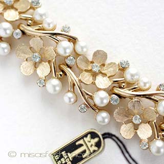 （画像用） Ｔｒｉｆａｒｉ　 トリファリ パールの花　ブレスレット