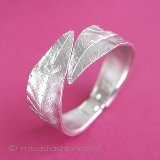 （画像用） クラウン　 トリファリ Ｔｒｉｆａｒｉ銀の葉バングル