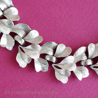 （画像用） Trifari　トリファリ 銀葉ブレスレット