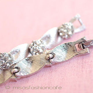 （画像用） クラウン　トリファリ クリスタルｘ銀リボン