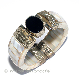 （画像用） 天然マザーオブパール アンティーク　バングル