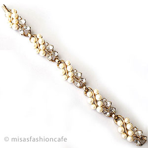 （画像用） Trifari　 トリファリ パールのお花ブレス