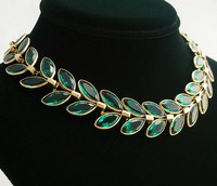 （画像用） クラウンTrifari　ネックレス