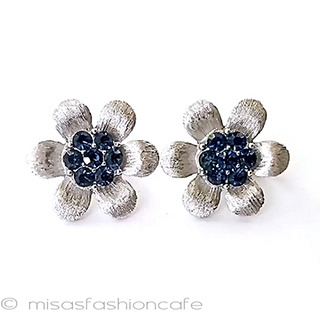 （画像用） Trifari　 トリファリ ネイビーRS　銀の花