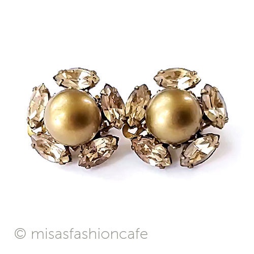 （画像用） Haskellハスケルデザイナー Eugeneの花イヤリング