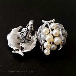 （画像用） Trifari　 トリファリ パールのベリー＆銀葉