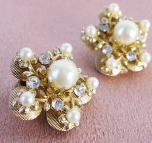 （画像用） パールフラワー イヤリング