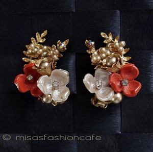 （画像用） パールお花イヤリング