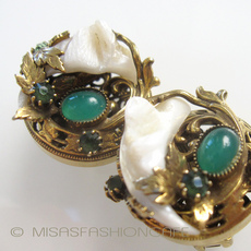 （画像用） アールヌーヴォーイヤリング マザーオブパール天然石