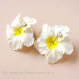 （画像用） ハイビスカス　イヤリング
