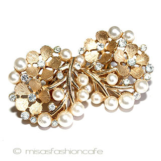 （画像用） Ｔｒｉｆａｒｉ　 トリファリ パール花イヤリング