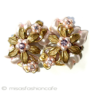 （画像用） LERU刻印 Haskell調 パールの花イヤリング