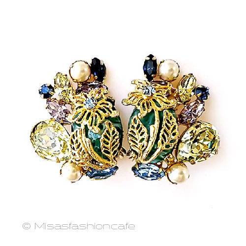 （画像用） Ｈｏｂｅ　イヤリング 豪華ビジューフラワー