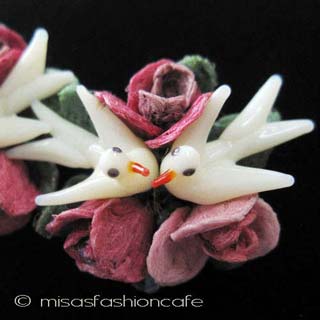 （画像用） 鳥お花ブーケイヤリング