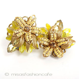 （画像用） Ｒｏｂｅｒｔ　イヤリング イエロー・ガラスの花