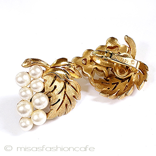 （画像用） Trifari　 トリファリ パール葡萄イヤリング