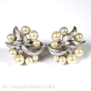 （画像用） Trifari　 トリファリ りぼん　イヤリング