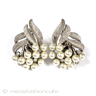 （画像用） Trifari　 トリファリ 紫陽花　イヤリング