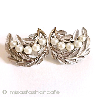 （画像用） Trifari　 トリファリ パール銀葉イヤリング