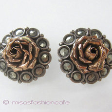 （画像用） アンティーク銀製イヤリング 10Kローズ・マーカサイト