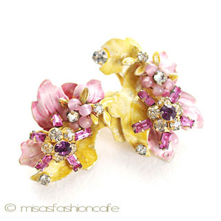 （画像用） Ｒｏｂｅｒｔ　ロバート　 フラワー　イヤリング