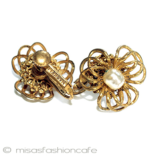 （画像用） ミリアム　ハスケル パールのお花イヤリング