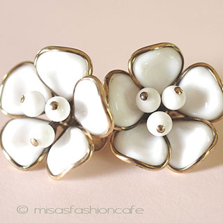 （画像用） Ｔｒｉｆａｒｉ　 トリファリ ガラスの花イヤリング