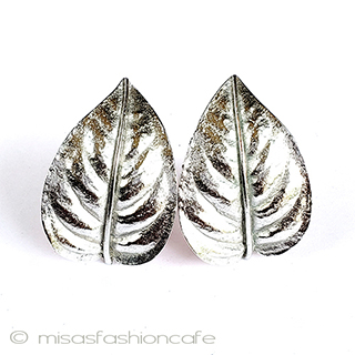 （画像用） Trifari　 トリファリ 銀葉　イヤリング