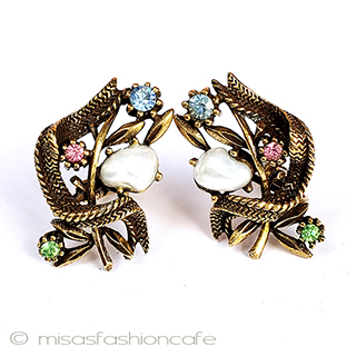 （画像用） Coroイヤリング RS花束にリボン