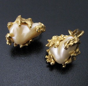 （画像用） クラウントリファリ バロックパール　イヤリング