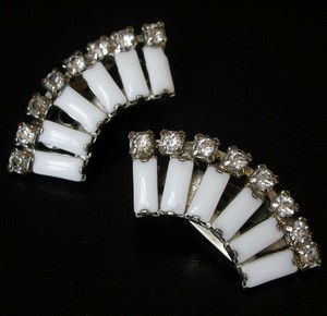 (image for) Antique & Vintage