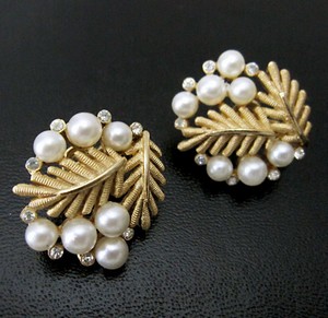 （画像用） Ｔｒｉｆａｒｉ　 トリファリ パール松 イヤリング