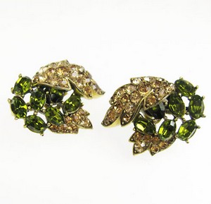 （画像用） クラウントリファリ フローラル　イヤリング