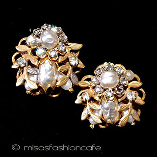 （画像用） Ｒｏｂｅｒｔ　イヤリング バロックパールの花