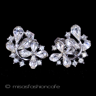 （画像用） Ｔｒｉｆａｒｉ　 トリファリ RSの花　イヤリング