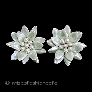 （画像用） グリーンパールのお花 ドイツ製　イヤリング