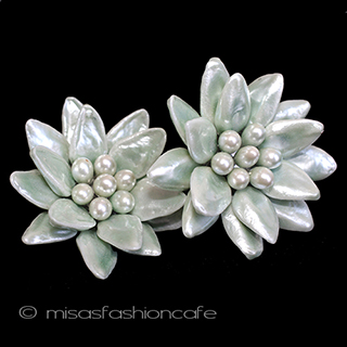 （画像用） グリーンパールのお花 ドイツ製　イヤリング