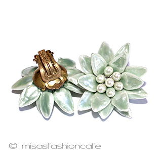 （画像用） グリーンパールのお花 ドイツ製　イヤリング