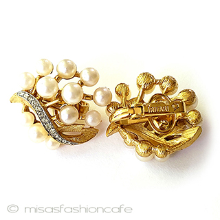 （画像用） ヴィンテージイヤリング トリファリ　パールブーケ