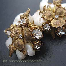 （画像用） DeMario NY イヤリング マザーオブパール・すみれ